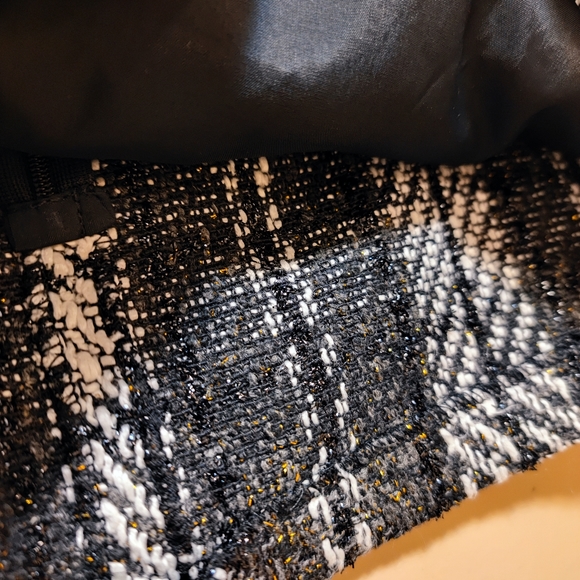 Spring / Fall Mini Skirt - Picture 10 of 13